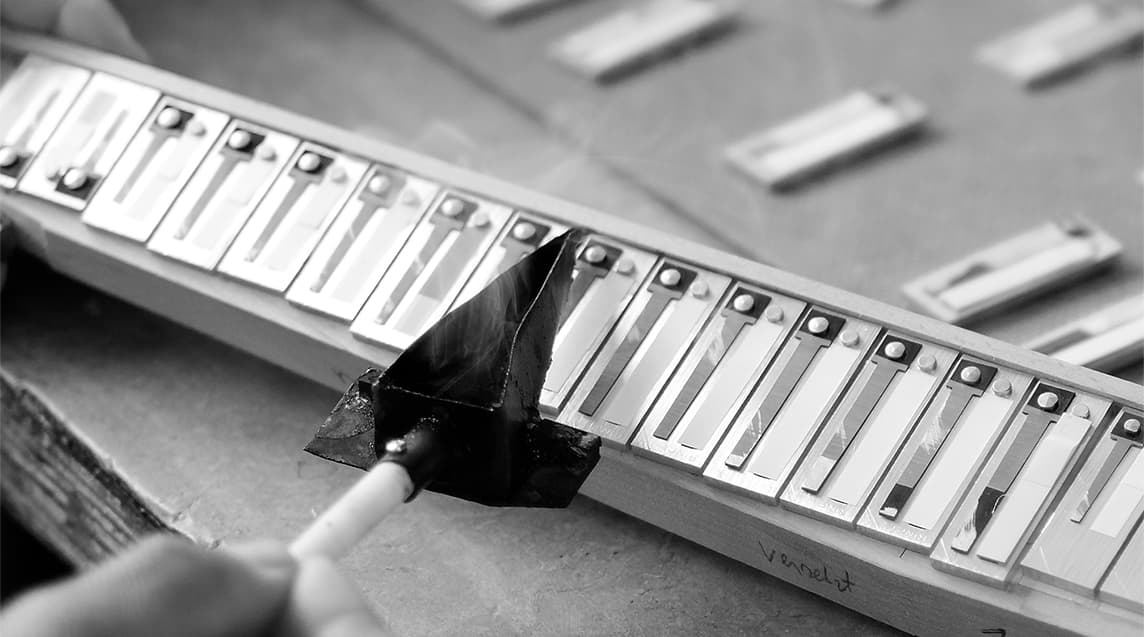 Stimmplatten am Stimmstock während der Final-Stimmung